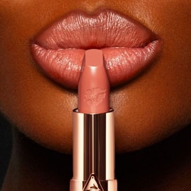 Les meilleurs lipsticks nude selon votre carnation ! image